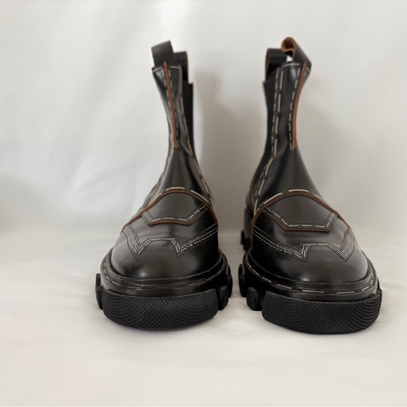 😍Balenciaga Chelsea Boot 😍 - Picture 3 of 9